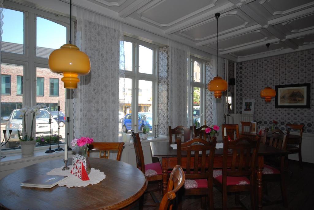 Hotel Cafe Frida Bredstedt Exterior photo